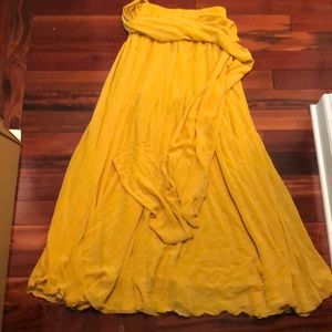 Dreamy yellow chiffon maxi skirt with tie, NW…
